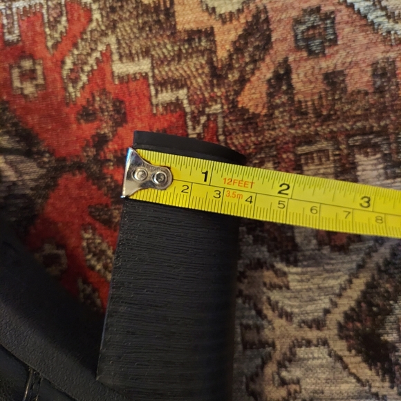 Guess Boots - Picture 8 of 9